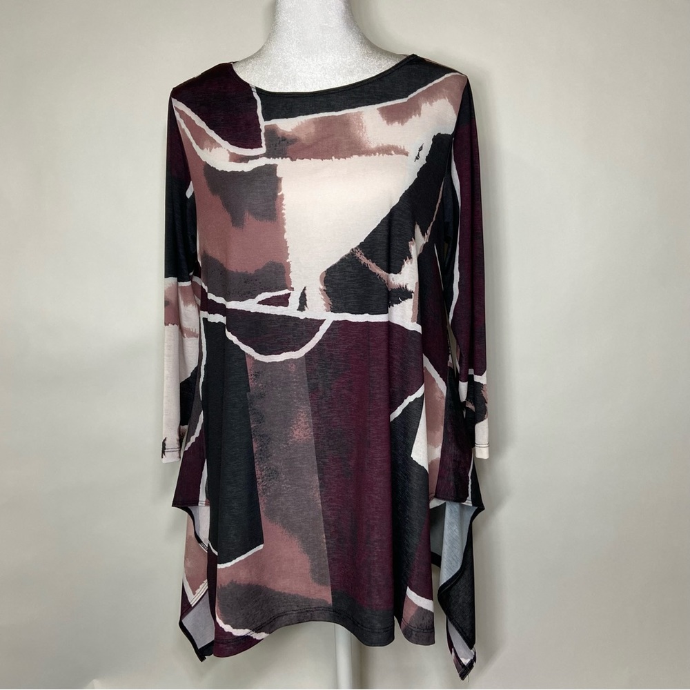 Comfy USA Small Geometric Print Stretchy Shark Bite Asymmetrical Tunic Top Shirt
